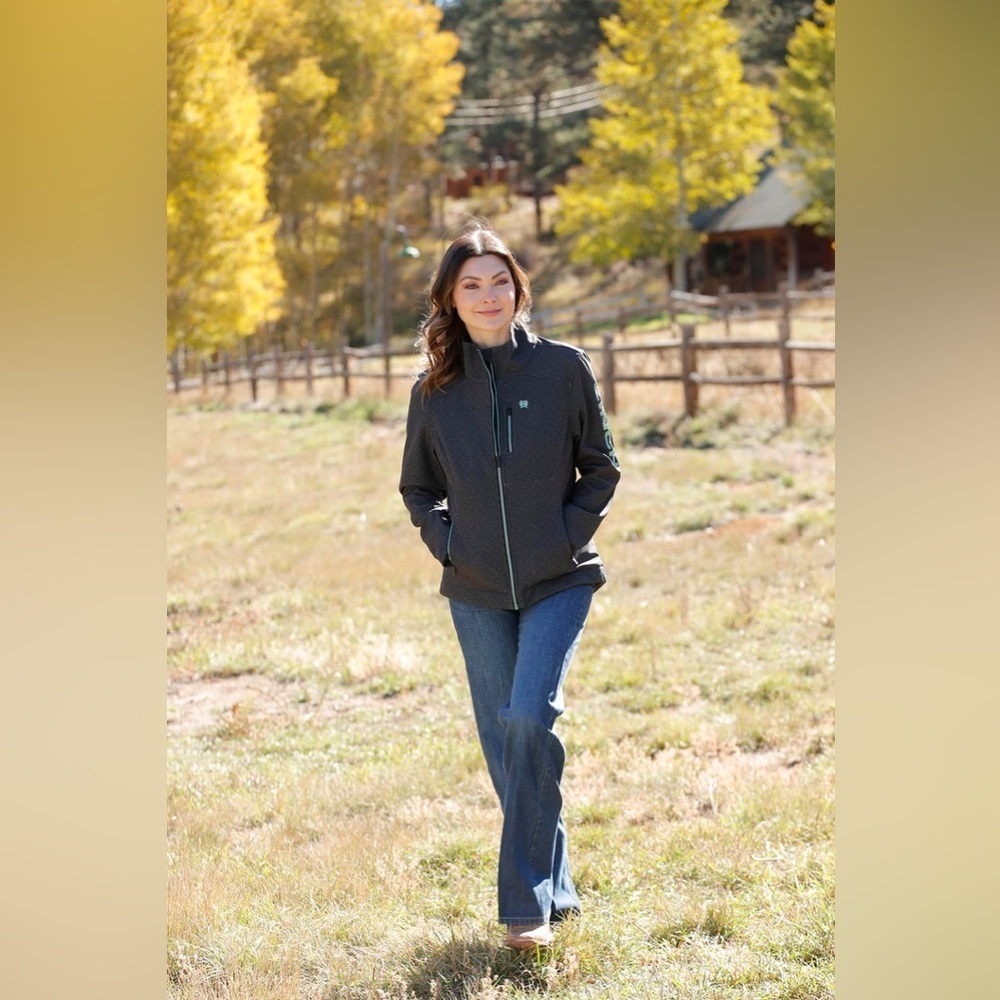 Cinch Women's Black and Teal Jacket PTP 24”